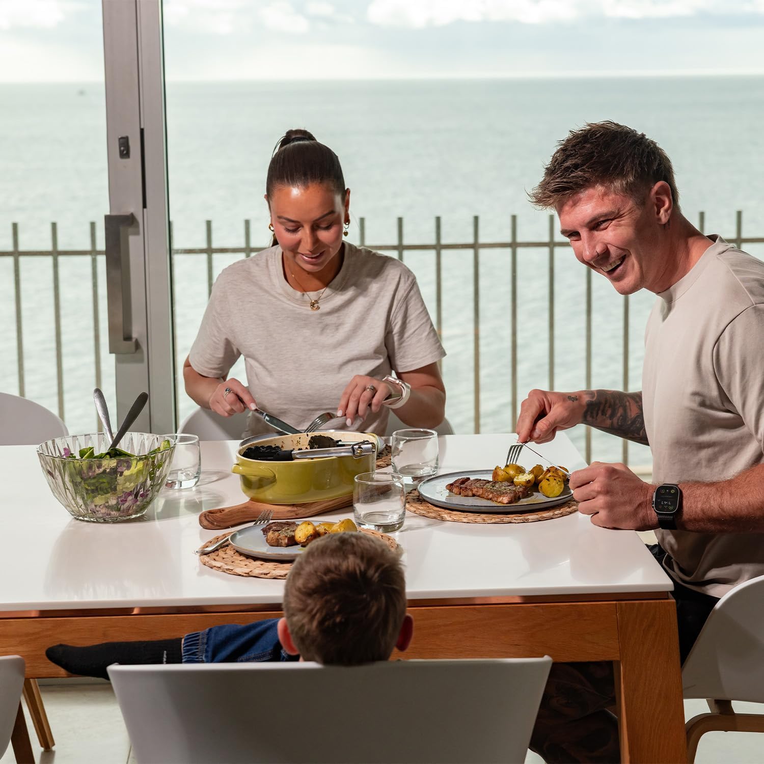 16oz/470ml Glass Olive Oil Sprayer for Cooking – 2 in 1 Olive Oil Dispenser Bottle for Kitchen Gadgets and Air Fryer Accessories, Salad, BBQ - Black